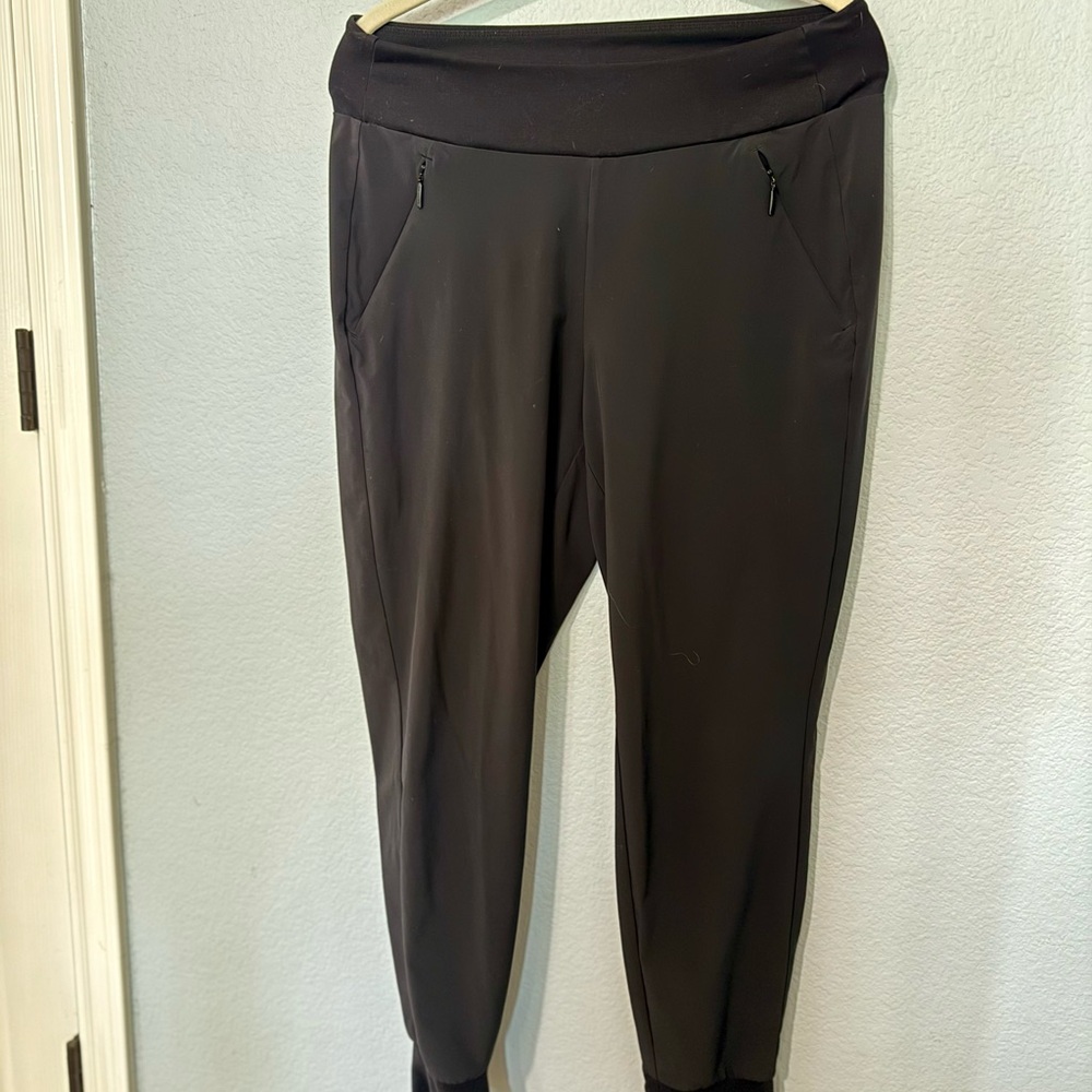 Athleta Black Tech Jogger Pants